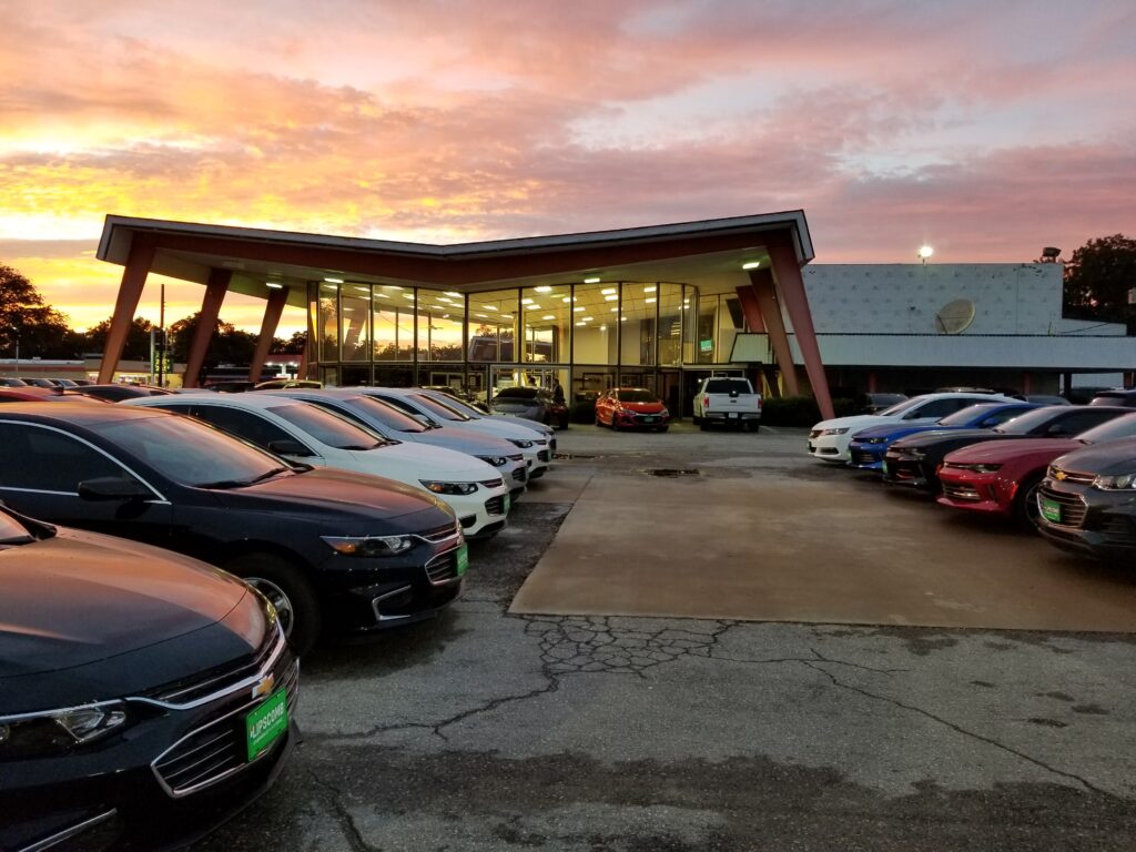 vintage-auto-dealership